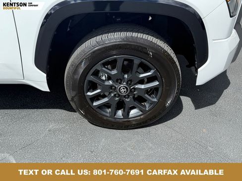 Used 2025 Toyota Tundra Platinum AWD/4WD image 16