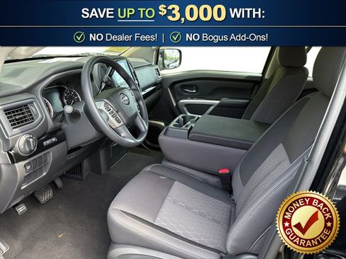 Used 2024 Nissan Titan SV AWD/4WD image 14