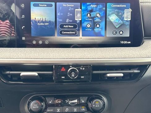 New 2026 Nissan Kicks SV image 28