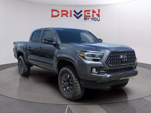 Used 2023 Toyota Tacoma Limited w/ Nightshade Package image 8