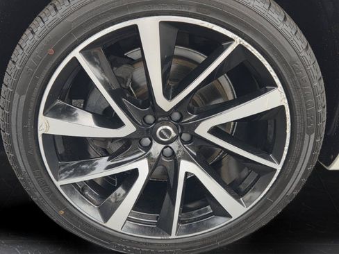 Used 2020 Volvo XC90 T6 Momentum w/ Protection Package AWD/4WD image 40