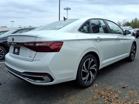 New 2026 Volkswagen Jetta SEL image 2