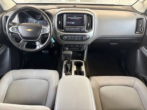 Used 2018 Chevrolet Colorado LT w/ LT Convenience Package RWD image 16