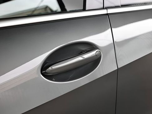 Used 2024 BMW X5 sDrive40i image 17