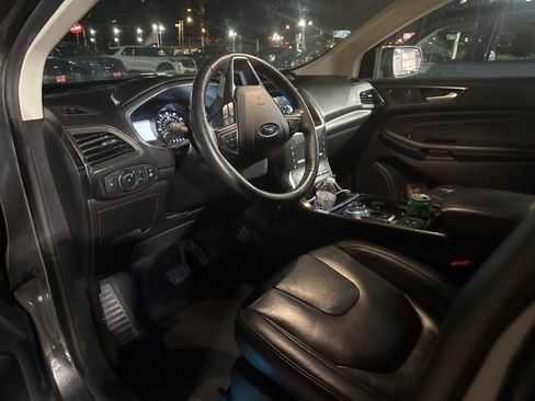 Certified 2020 Ford Edge Titanium image 9