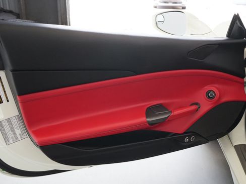 Used 2019 Ferrari 488 Spider RWD image 18