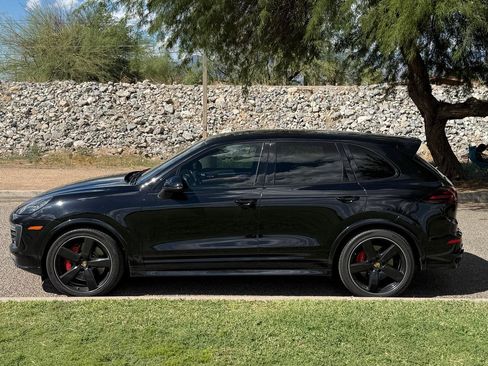 Used 2016 Porsche Cayenne GTS w/ Premium Package Plus AWD/4WD image 2