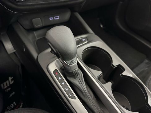 Used 2025 Chevrolet Trax LS w/ LS Convenience Package image 23