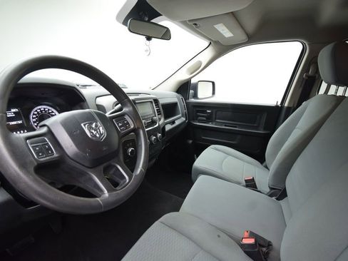 Used 2018 RAM 1500 ST w/ SXT Appearance Group image 9