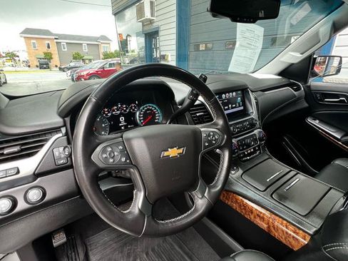 Used 2020 Chevrolet Tahoe Premier AWD/4WD image 14