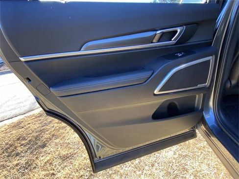 Used 2024 Kia Telluride S w/ S Sunroof Package image 13