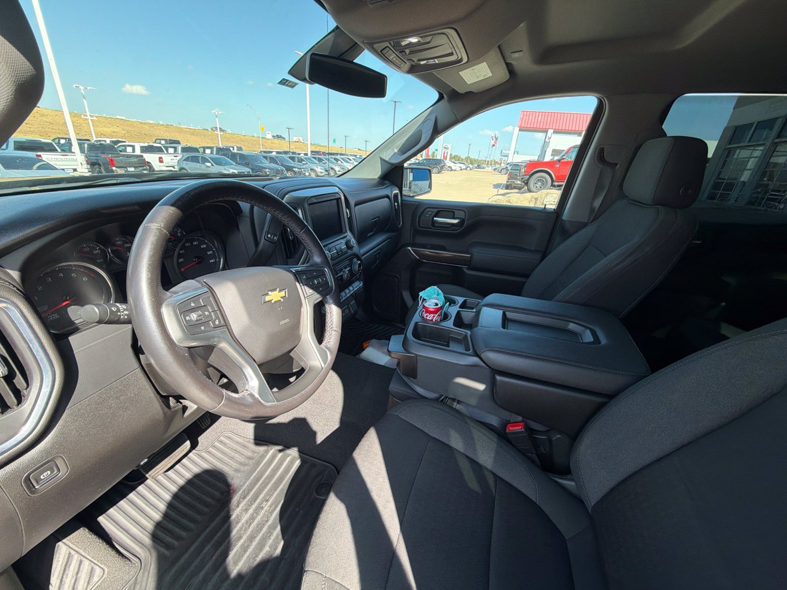 Used 2021 Chevrolet Silverado 1500 LT AWD/4WD image 8