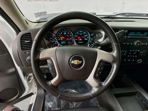 Used 2011 Chevrolet Silverado 2500 LT w/ Interior Plus Package image 13