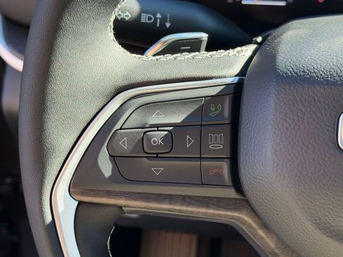 New 2025 Jeep Grand Cherokee L Limited image 19