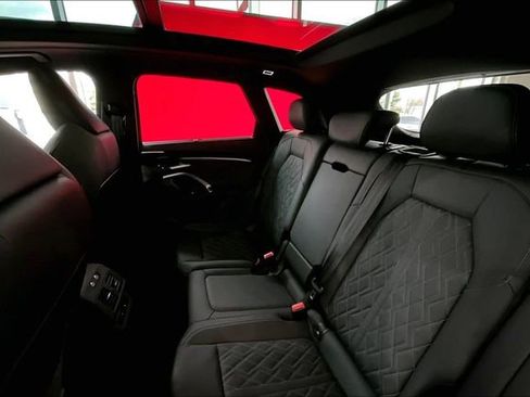 New 2025 Audi SQ5 Premium Plus image 10