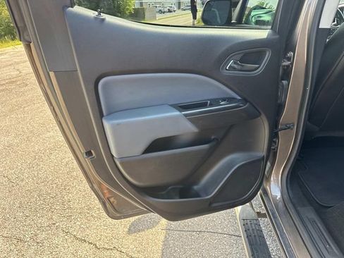 Used 2016 Chevrolet Colorado Z71 AWD/4WD image 14