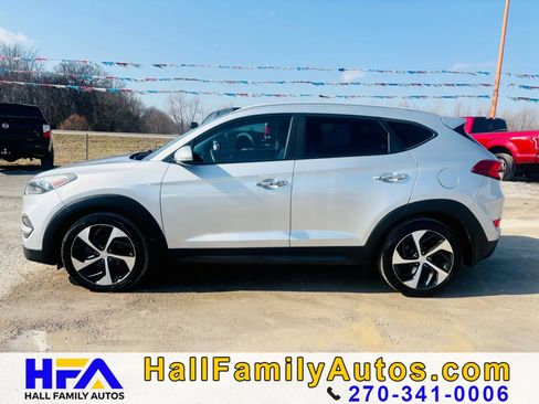 Used 2016 Hyundai Tucson Limited FWD image 2