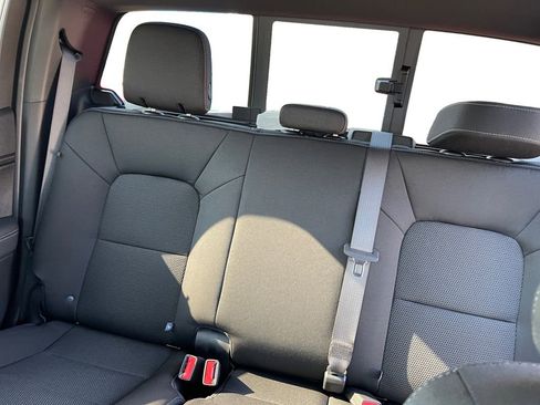 New 2026 GMC Canyon Elevation w/ Convenience Package image 13