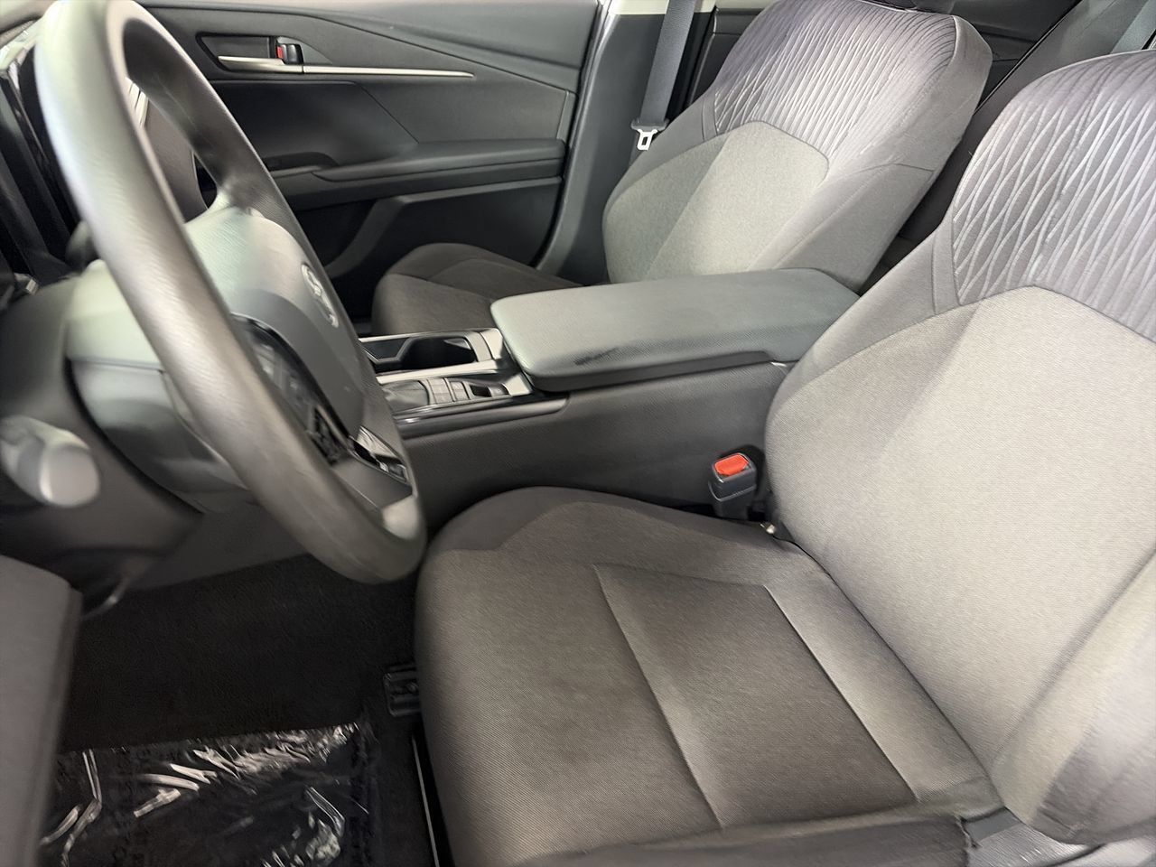 Used 2025 Toyota Camry LE FWD image 19