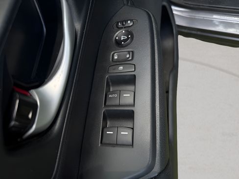 Used 2021 Honda CR-V LX image 13