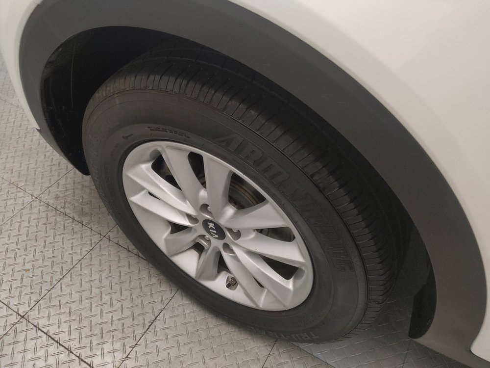 Used 2019 Kia Sorento AWD image 31