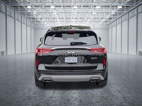 Used 2019 INFINITI QX50 Luxe w/ Navigation Package FWD image 46