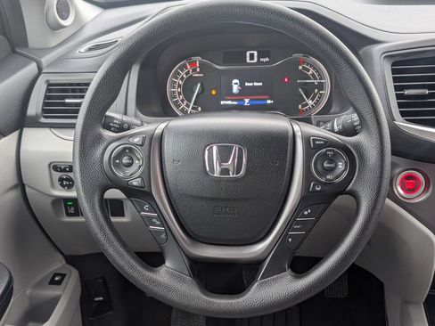 Used 2017 Honda Pilot EX image 16