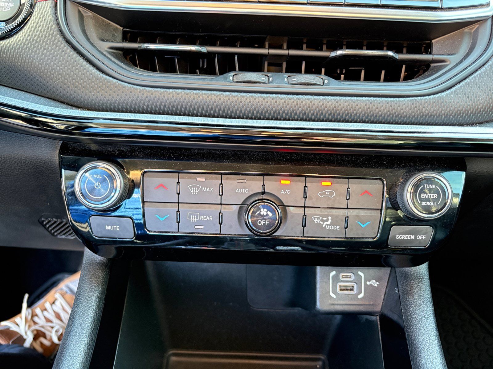 Certified 2022 Jeep Compass Trailhawk w/ Trailhawk Elite Group AWD/4WD image 19