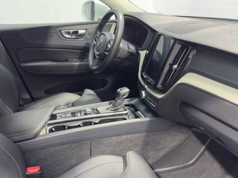 Used 2019 Volvo XC60 T5 Inscription w/ Protection Package AWD/4WD image 13