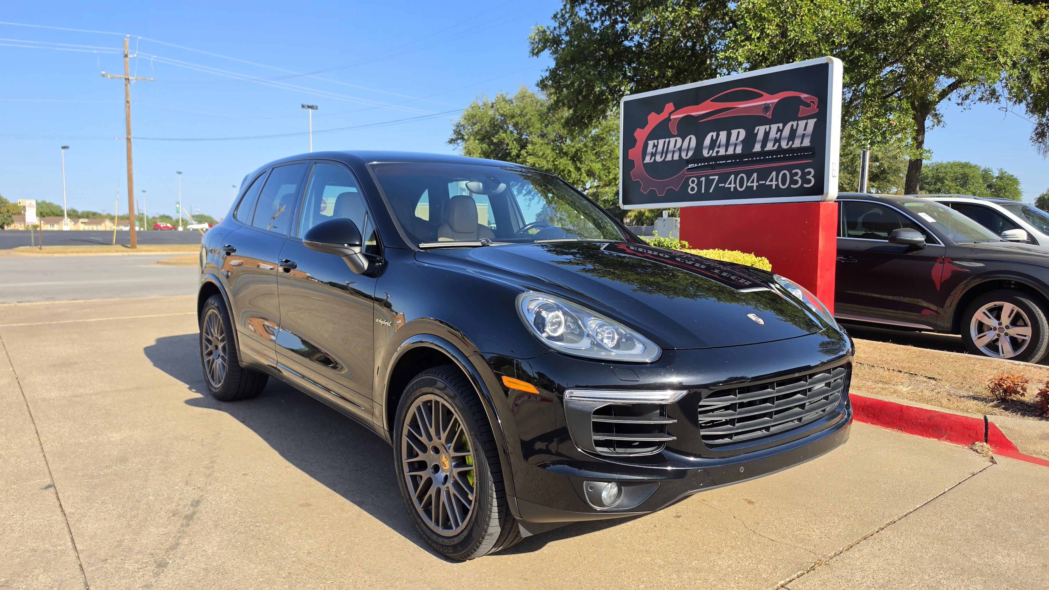Used 2017 Porsche Cayenne S Platinum w/ Premium Package (PJW) AWD/4WD image 6