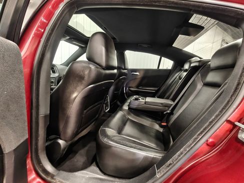 Used 2021 Dodge Charger SXT w/ Leather Interior Group RWD image 25