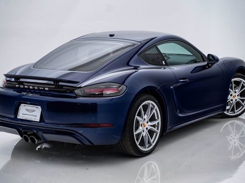 Used 2024 Porsche 718 Cayman RWD image 11