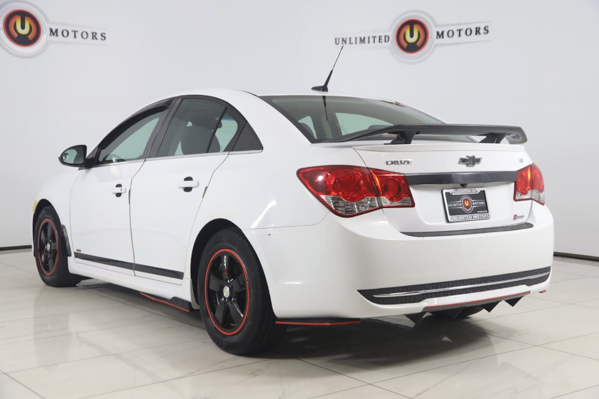 Used 2014 Chevrolet Cruze LT w/ All-Star Edition FWD image 4