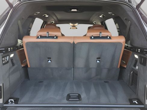 Used 2023 BMW X7 M60i w/ Executive Package image 30