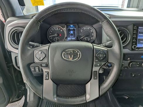Used 2021 Toyota Tacoma TRD Sport AWD/4WD image 13