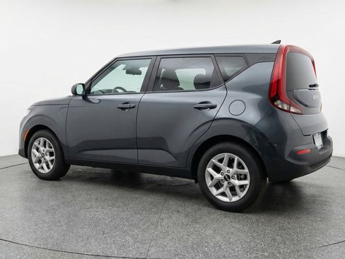 Used 2025 Kia Soul LX w/ LX Technology Package FWD image 5