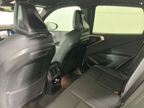 Certified 2025 BMW X3 xDrive30i w/ M Sport Package image 25