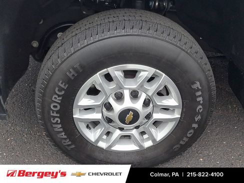 Used 2025 Chevrolet Silverado 2500 LT w/ Convenience Package AWD/4WD image 10