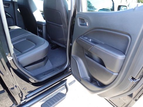 Used 2022 GMC Canyon AT4 image 28