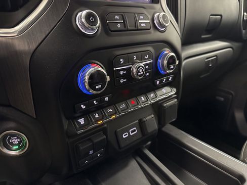 Used 2022 GMC Sierra 3500 Denali image 20