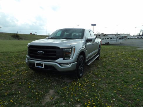 Used 2021 Ford F150 Lariat w/ Equipment Group 502A High image 3