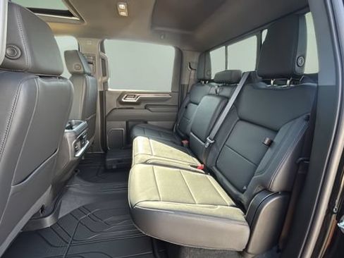 Used 2026 Chevrolet Silverado 2500 LTZ w/ LTZ Plus Package AWD/4WD image 27