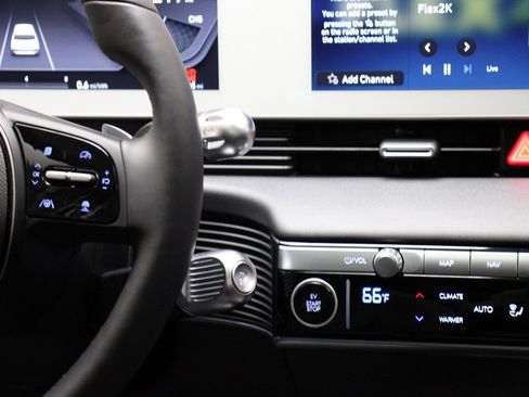 Used 2023 Hyundai Ioniq 5 Limited image 45