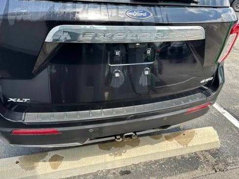 Used 2024 Ford Explorer XLT w/ Equipment Group 202A AWD/4WD image 7