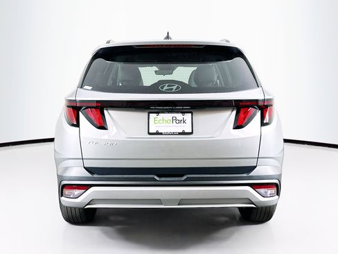 Used 2025 Hyundai Tucson SEL FWD image 7