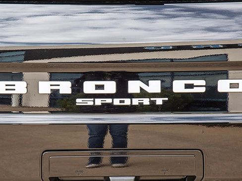 Used 2023 Ford Bronco Sport Badlands w/ Premium Package image 17