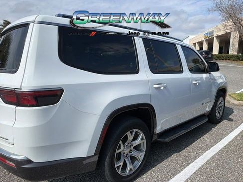 Used 2022 Jeep Wagoneer Series I w/ Premium Group I image 4