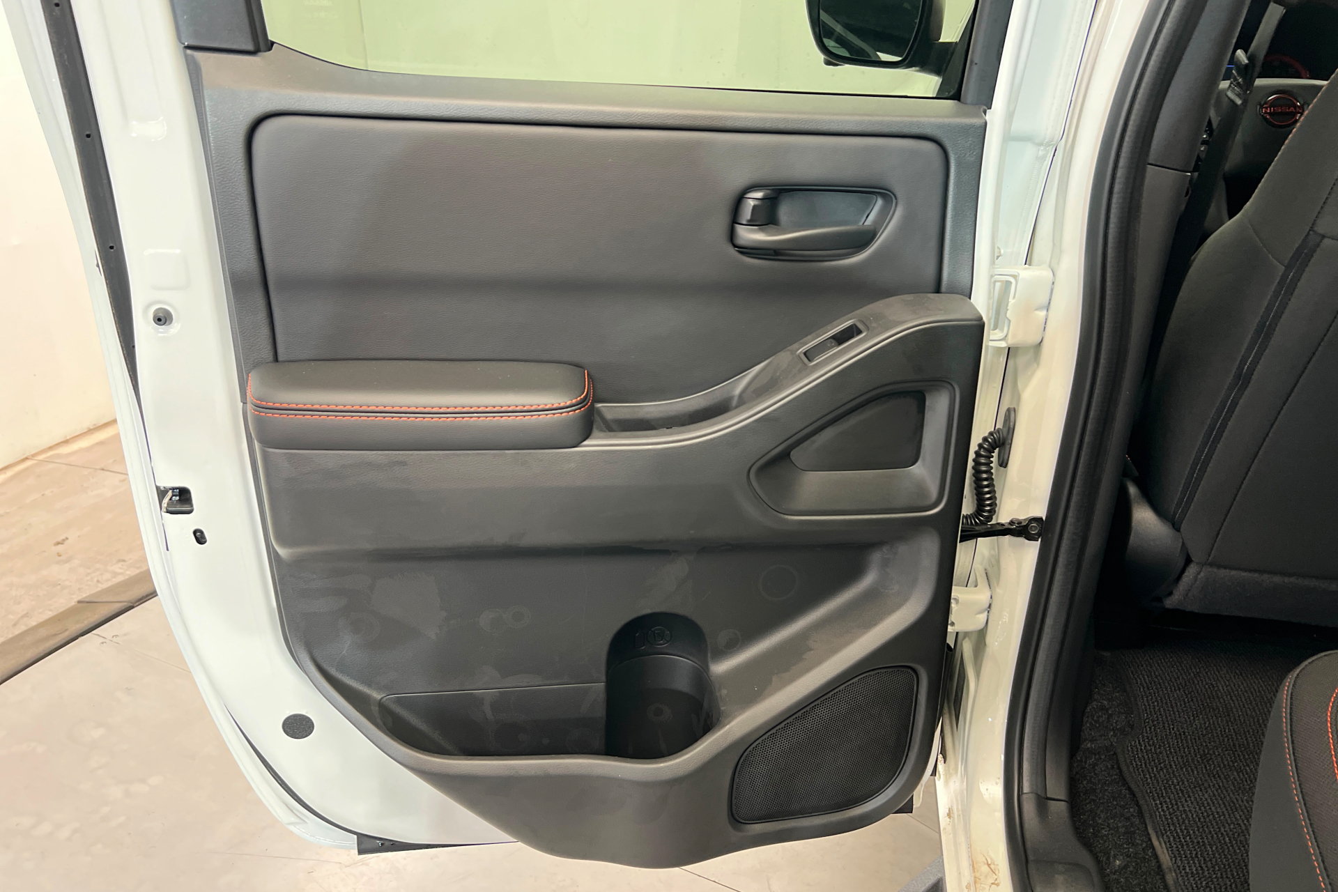 New 2026 Nissan Frontier PRO-4X w/ Pro-4x Convenience Package AWD/4WD image 18