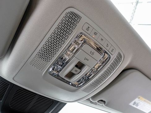 Used 2024 Mercedes-Benz GLS 580 4MATIC image 31