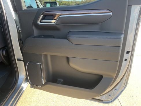 New 2026 Chevrolet Silverado 1500 LT image 46